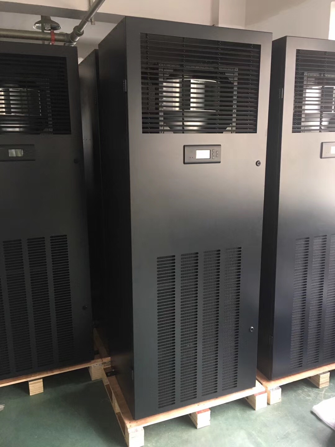 Network air conditioning cabinet